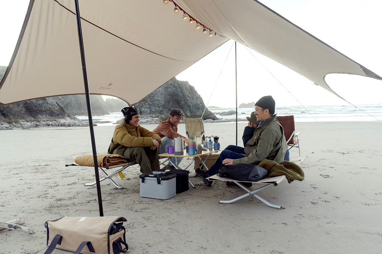 People Under Sun Shade on beach Bandon Oregon by Snow Peak USA