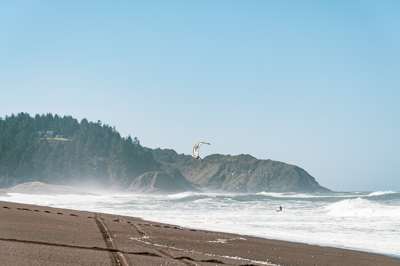 Kiteboarding at Paradise Point near Port Orford, Oregon