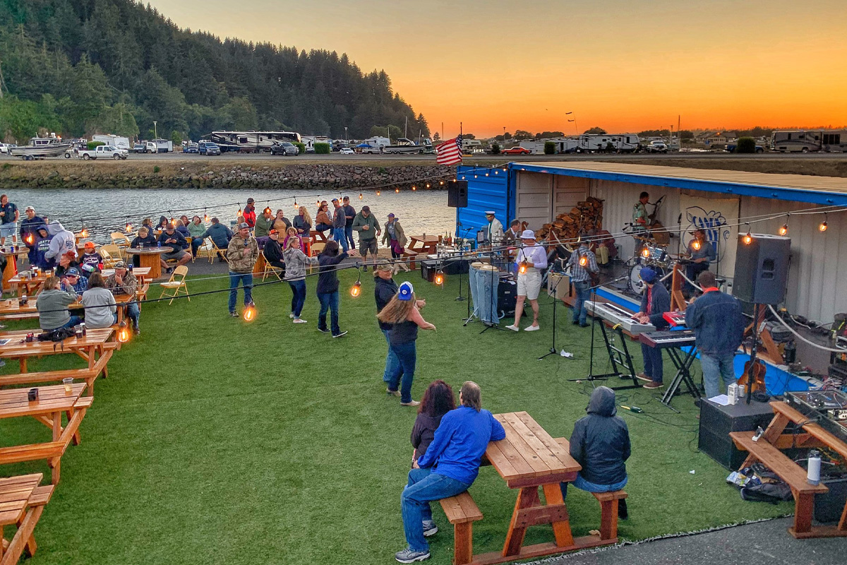 26TSOC April seafood bluebox