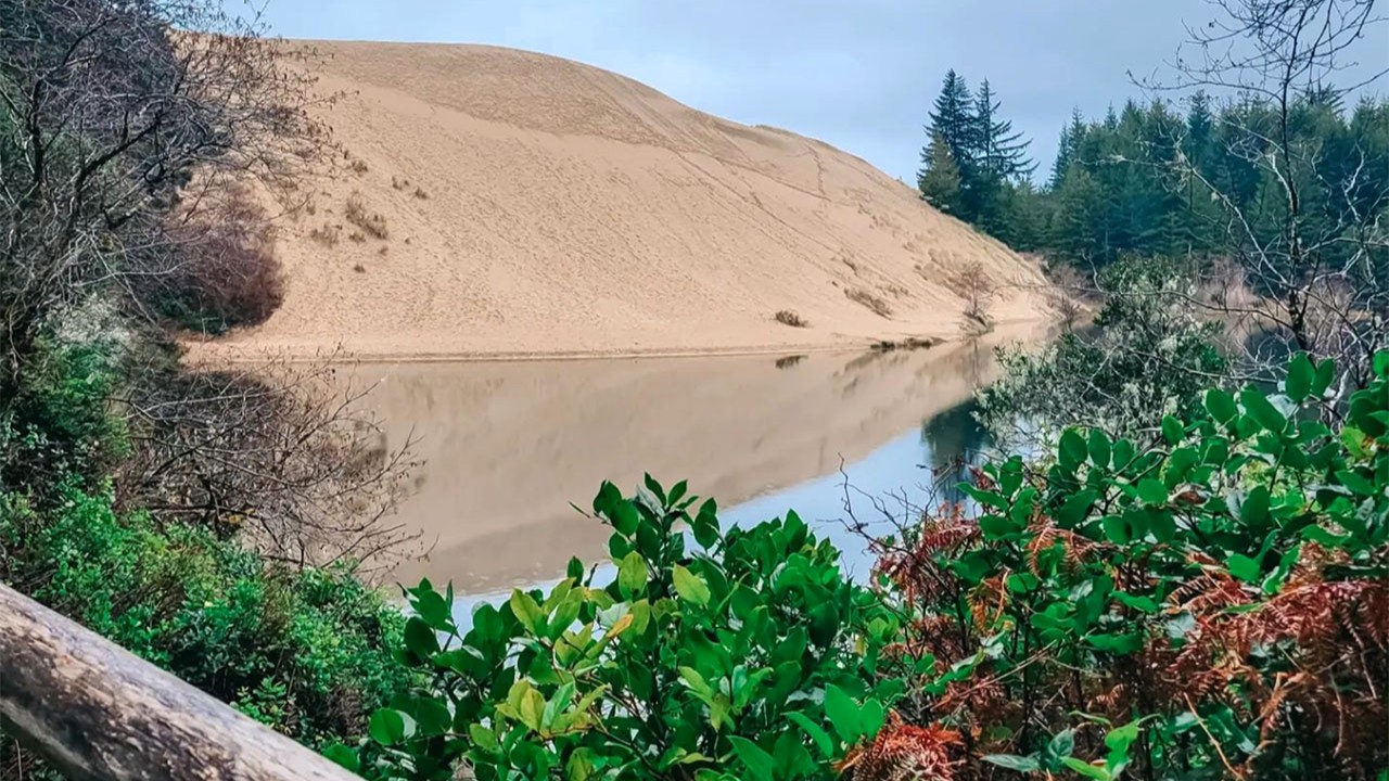 HallLakeLakesideOregonbyDaniellajn TravelOregon